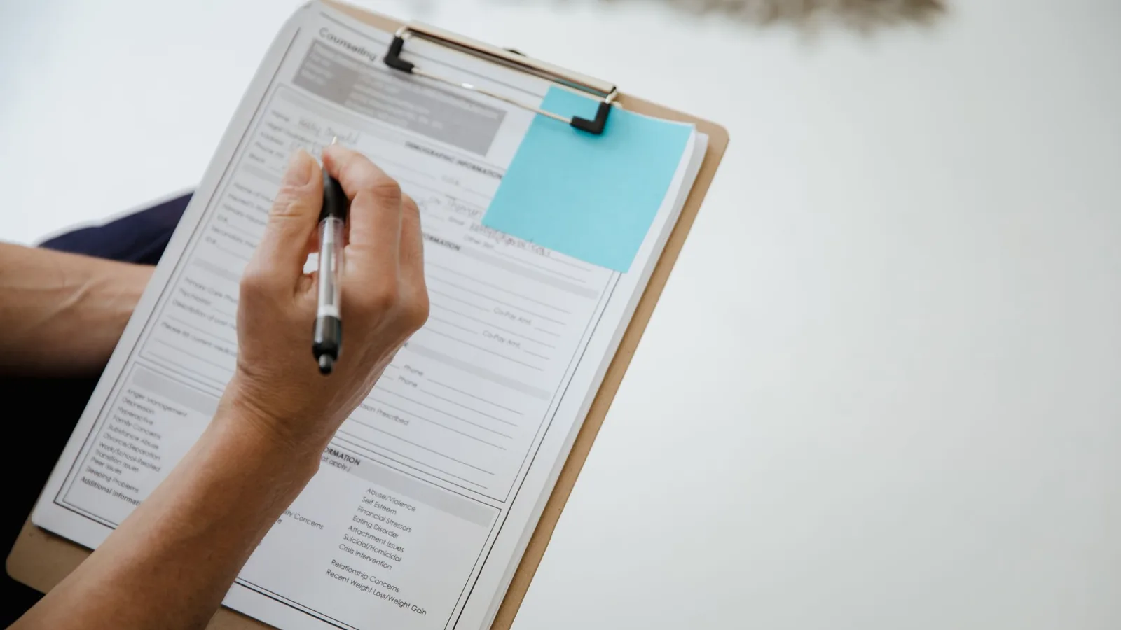 Filling out a form on a clipboard